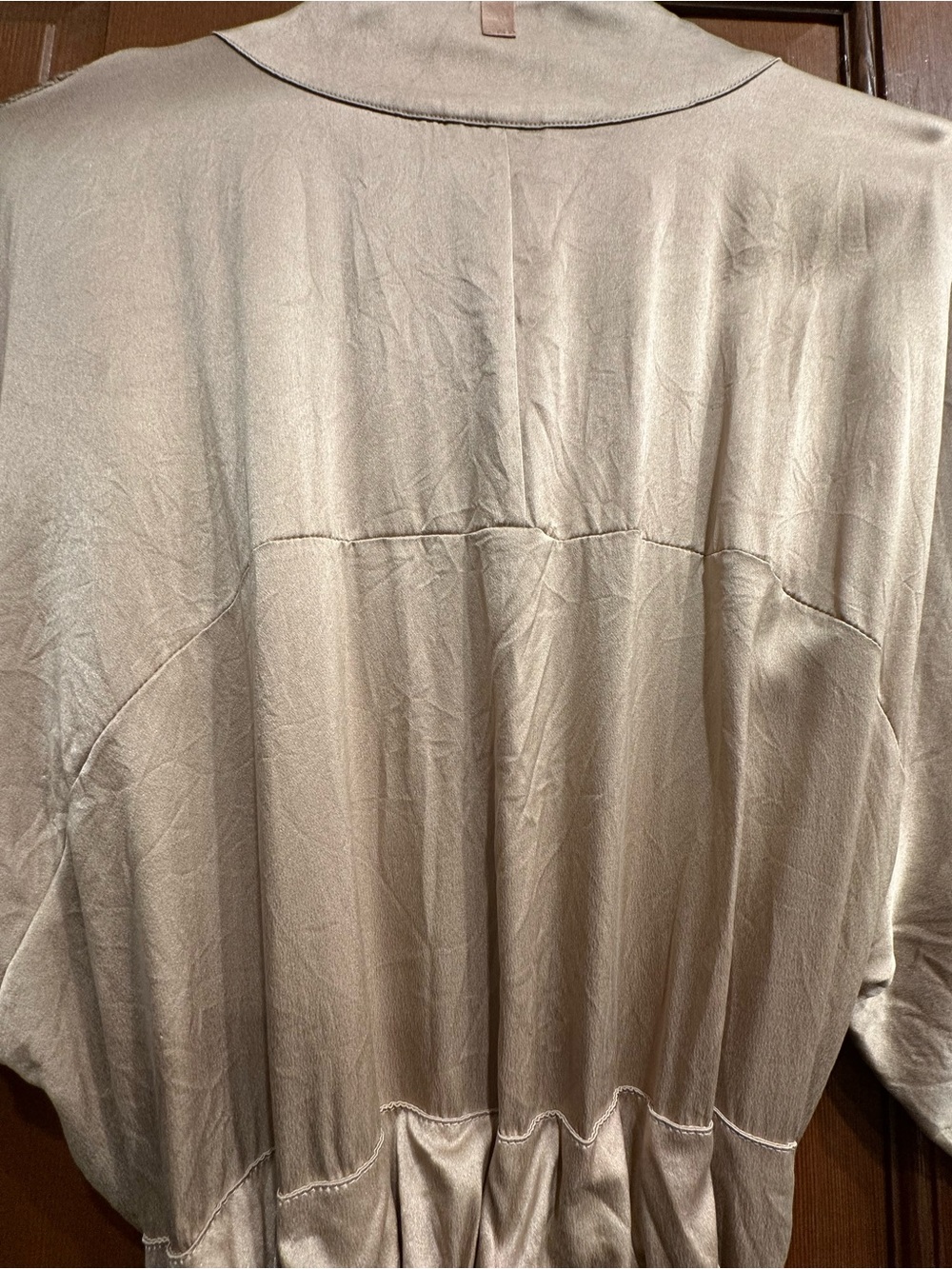 Lunya 100% Silk Tie-Waist Robe in Champagne - Women Intimates & Sleepwear Sz M - Picture 5 of 17
